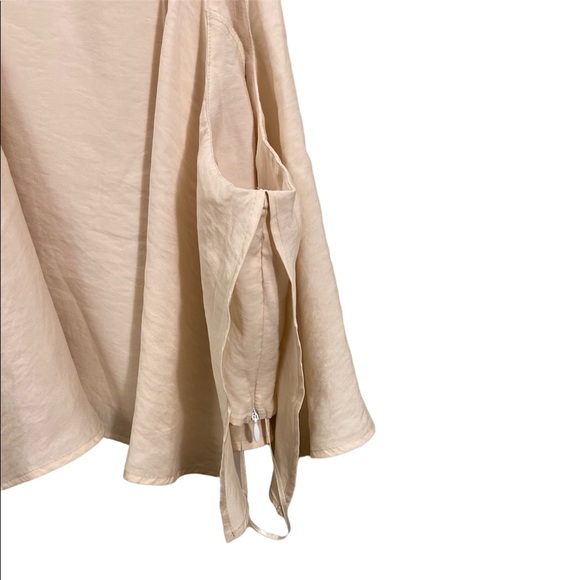 HALTERNECK FLOWY TOP IN BEIGE, TIE AROUND NECK, SIZE 34 - Picture 5 of 9
